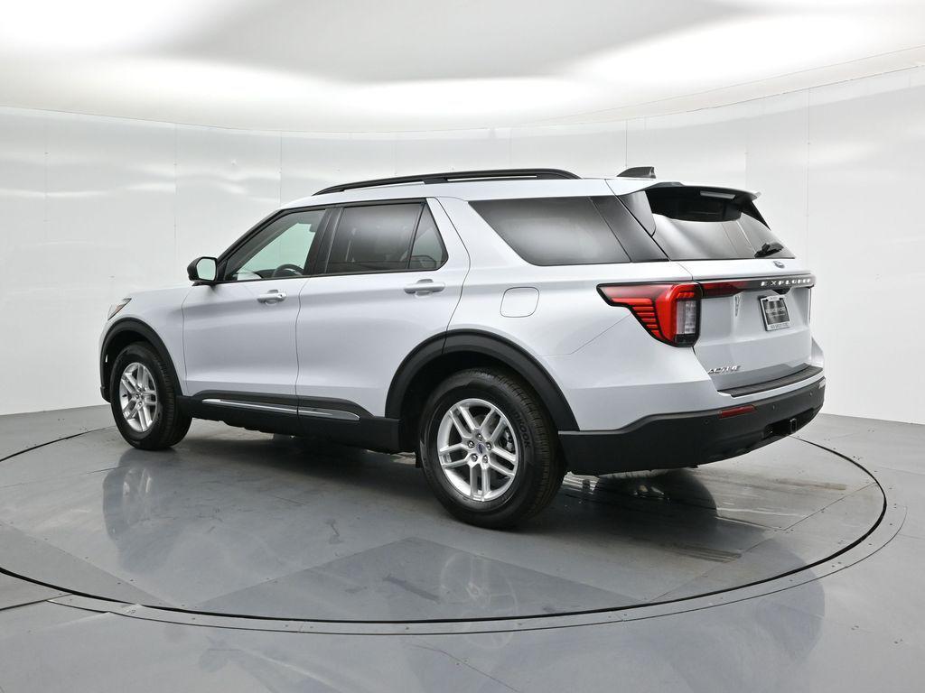 new 2025 Ford Explorer car, priced at $40,395