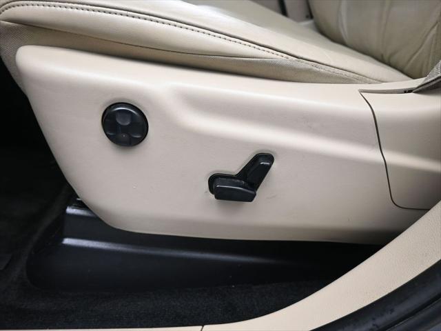 used 2014 Jeep Grand Cherokee car, priced at $9,000