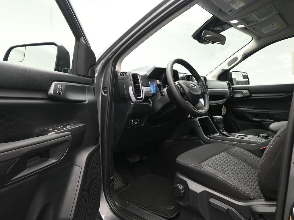 new 2025 Ford Ranger car, priced at $36,975