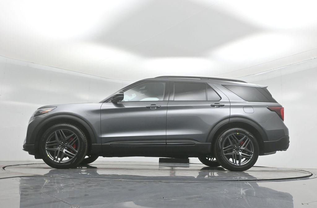 new 2025 Ford Explorer car, priced at $56,315