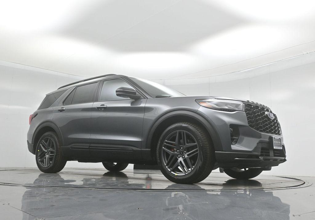 new 2025 Ford Explorer car, priced at $56,315