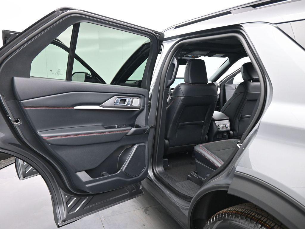 new 2025 Ford Explorer car, priced at $56,315
