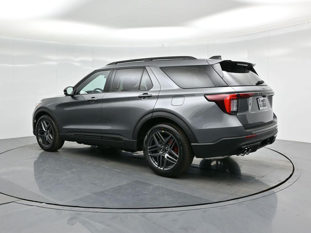 new 2025 Ford Explorer car, priced at $56,315