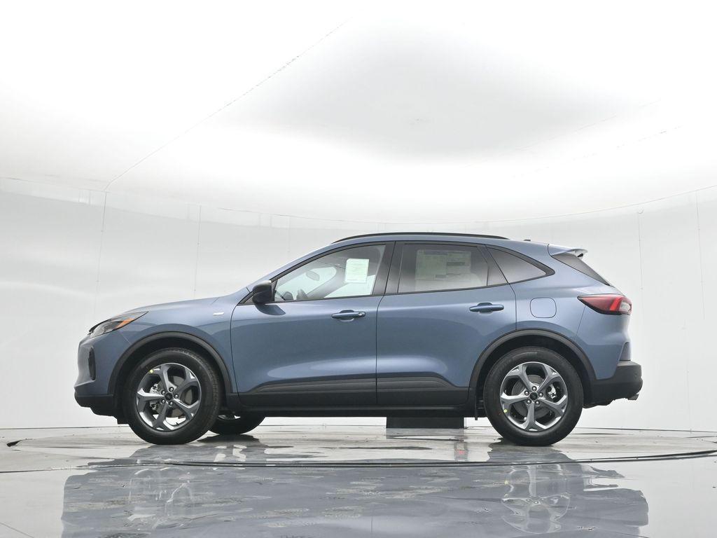 new 2025 Ford Escape car, priced at $30,325