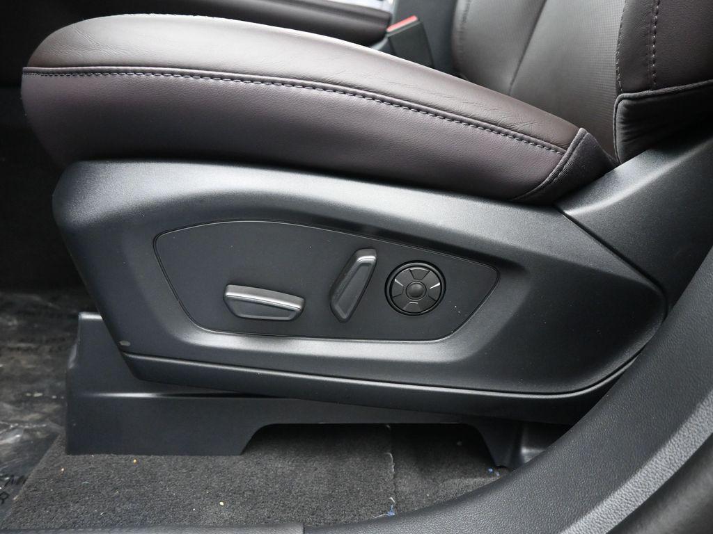 new 2025 Ford Explorer car, priced at $60,300