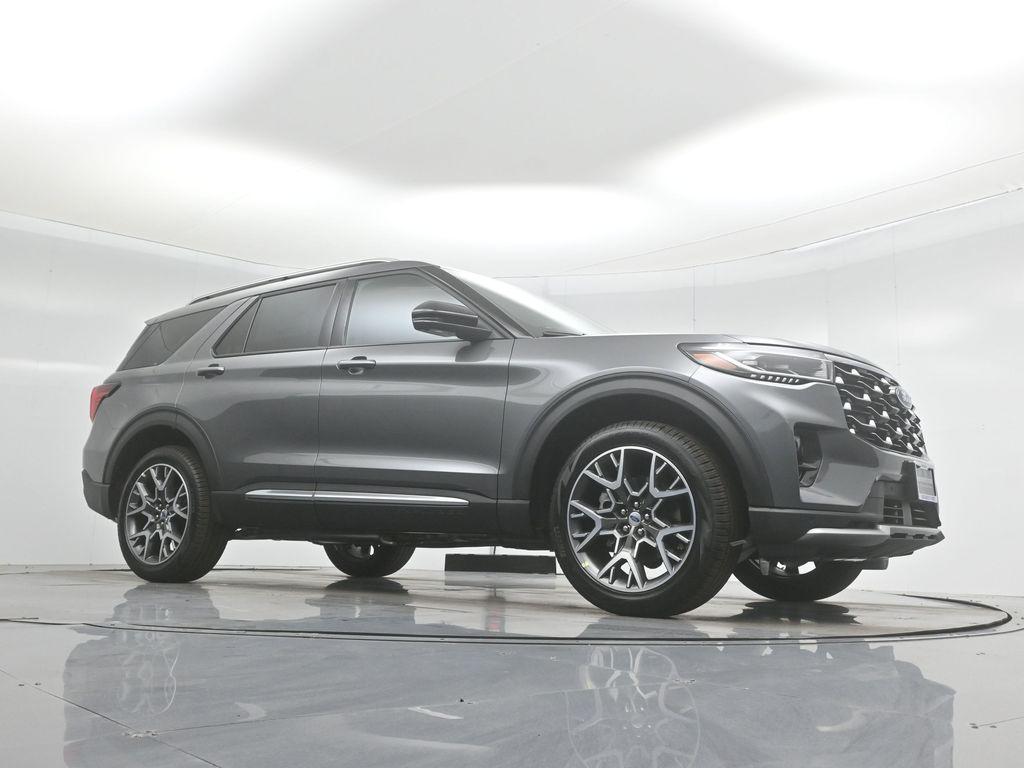 new 2025 Ford Explorer car, priced at $60,300