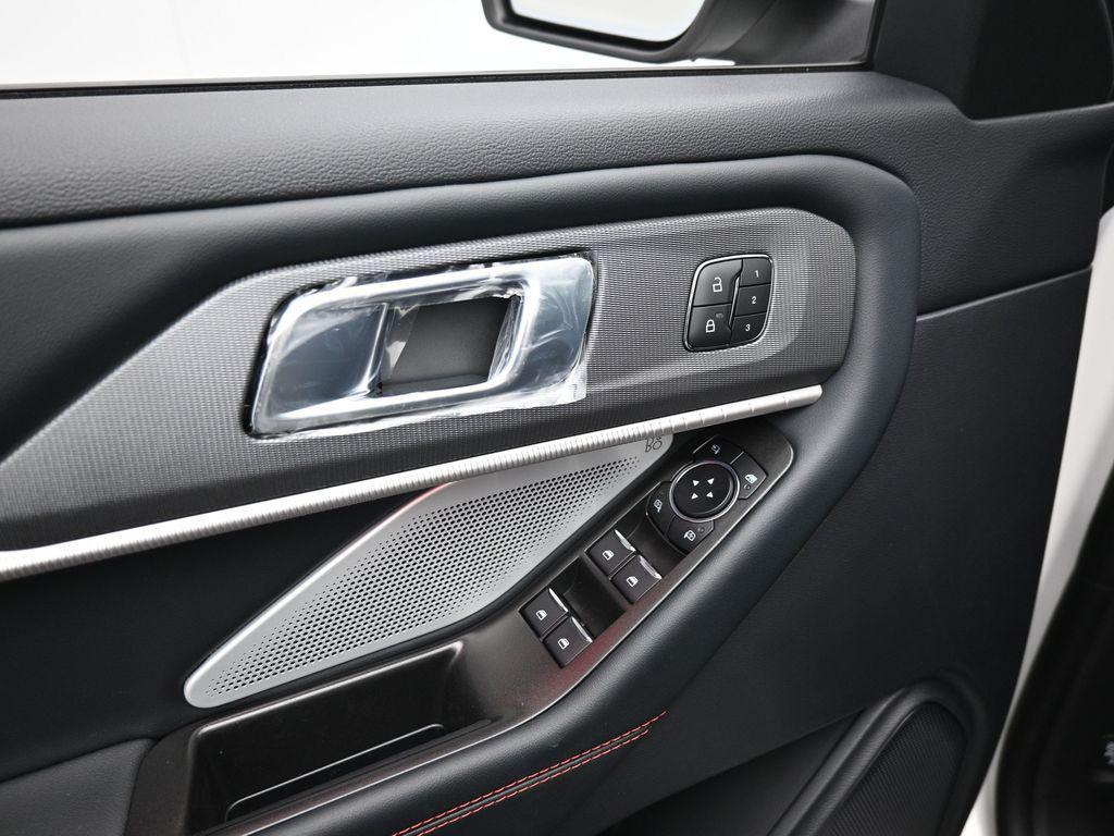 new 2025 Ford Explorer car, priced at $61,225