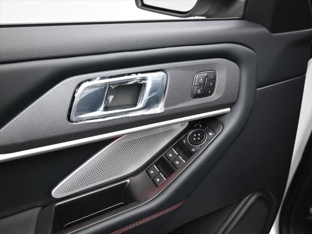 new 2025 Ford Explorer car, priced at $61,475