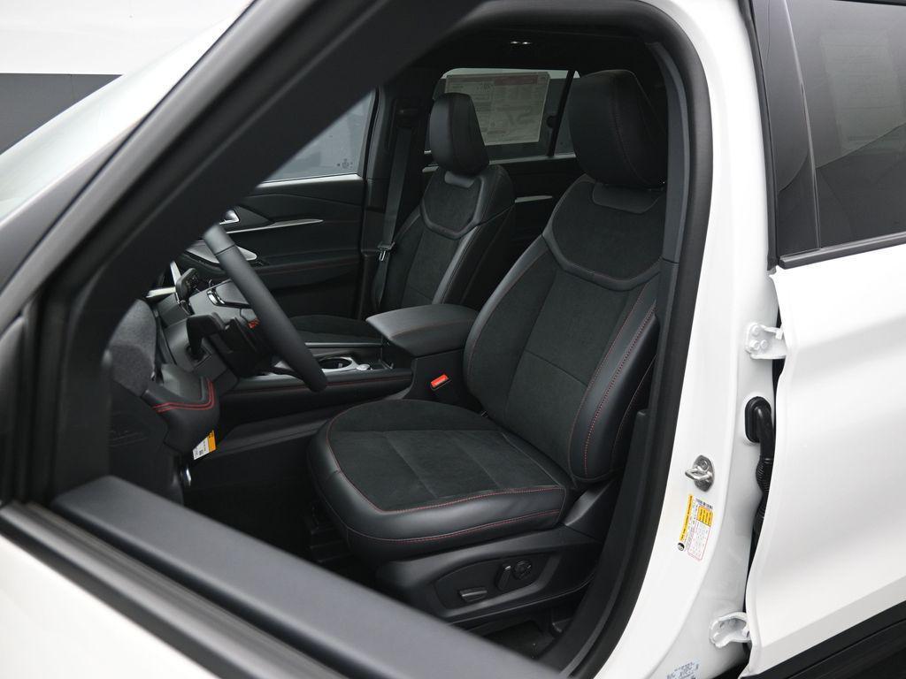 new 2025 Ford Explorer car, priced at $61,225