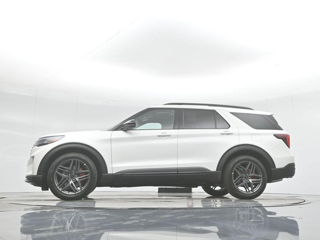 new 2025 Ford Explorer car, priced at $61,225
