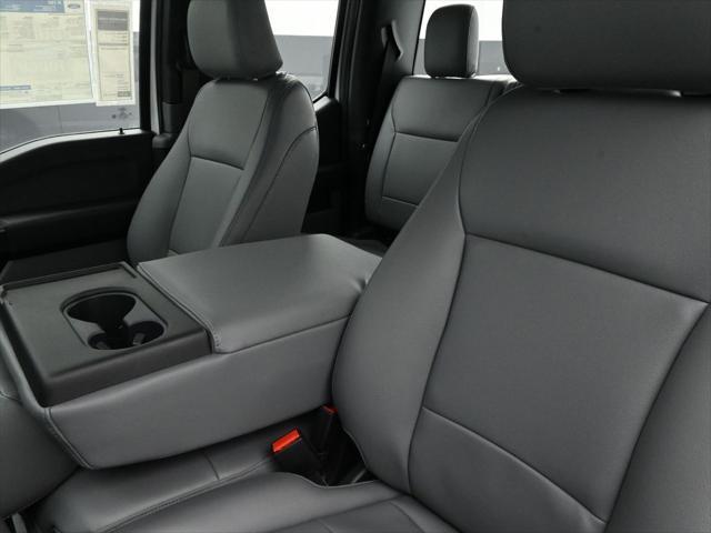 new 2025 Ford F-150 car, priced at $39,352