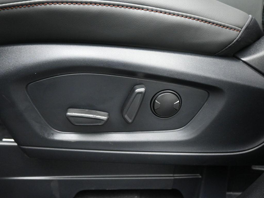 new 2025 Ford Explorer car, priced at $45,115