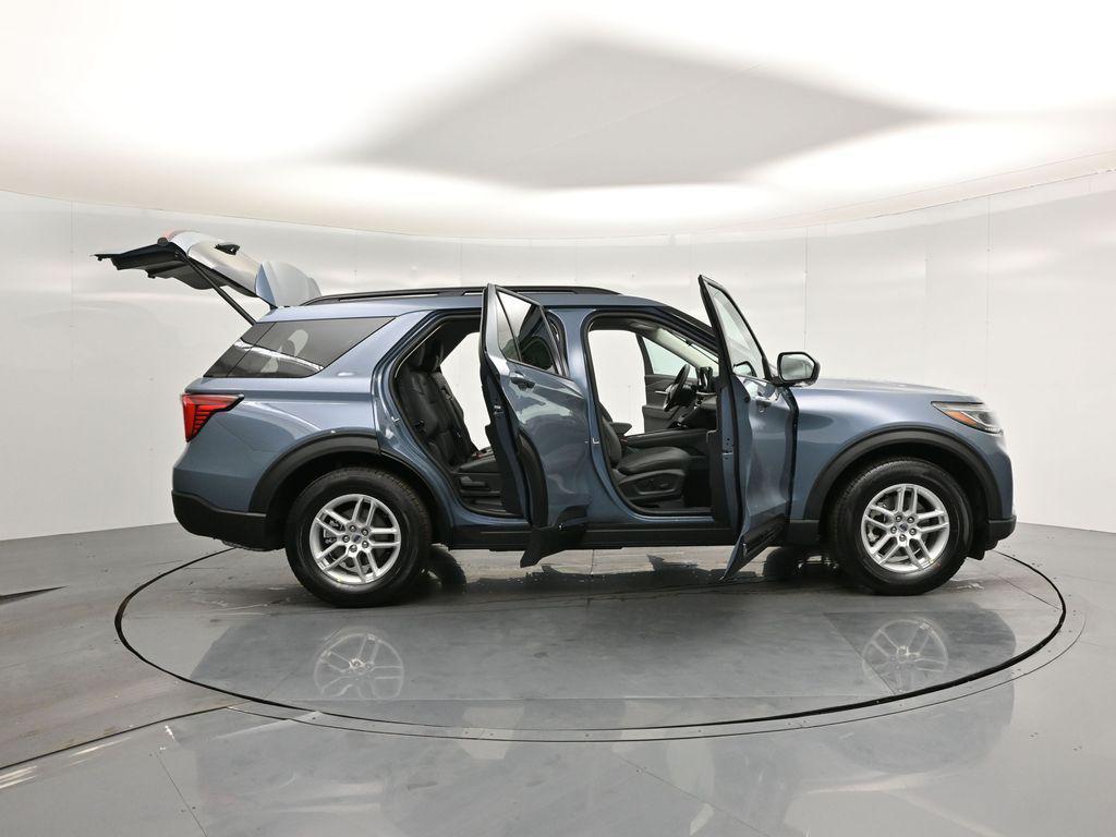 new 2025 Ford Explorer car, priced at $45,115