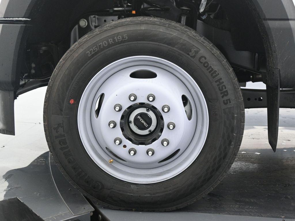 new 2024 Ford F-450 car, priced at $76,651