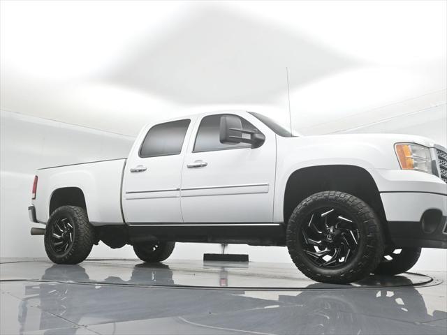 used 2014 GMC Sierra 2500 car, priced at $34,500