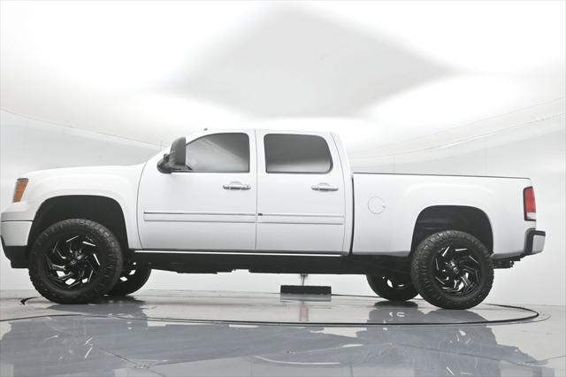 used 2014 GMC Sierra 2500 car, priced at $34,500
