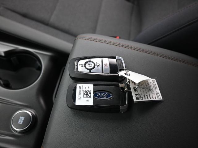 new 2025 Ford Explorer car, priced at $39,462
