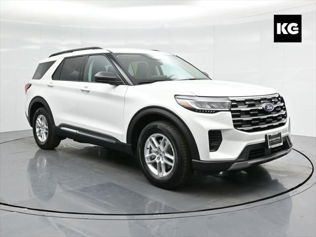 new 2025 Ford Explorer car, priced at $39,462