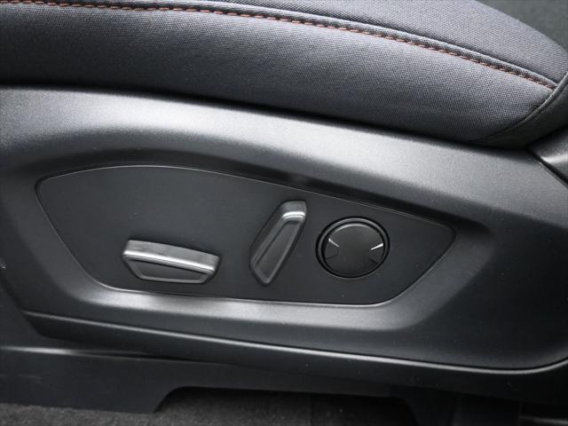 new 2025 Ford Explorer car, priced at $39,462