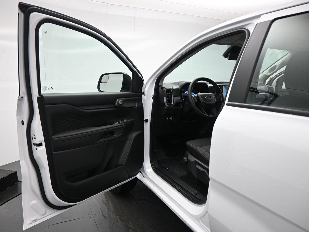 new 2025 Ford Ranger car, priced at $33,190