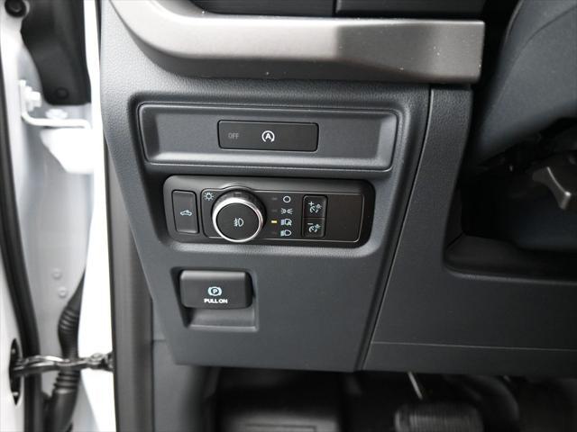 new 2025 Ford F-150 car, priced at $42,421