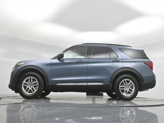 new 2025 Ford Explorer car, priced at $41,845