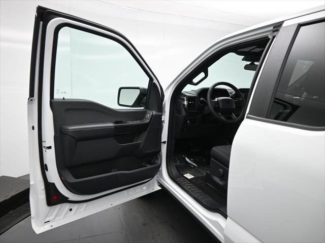 new 2025 Ford F-150 car, priced at $42,960