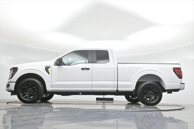 new 2025 Ford F-150 car, priced at $40,957