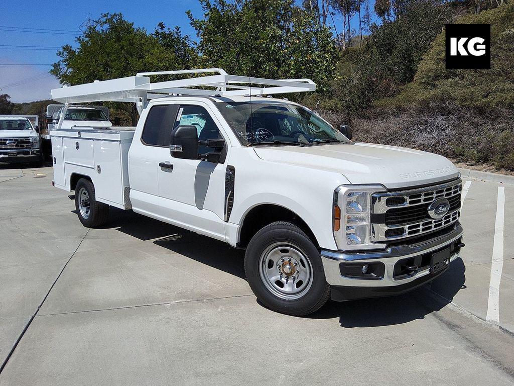 new 2025 Ford F-350 car, priced at $74,283