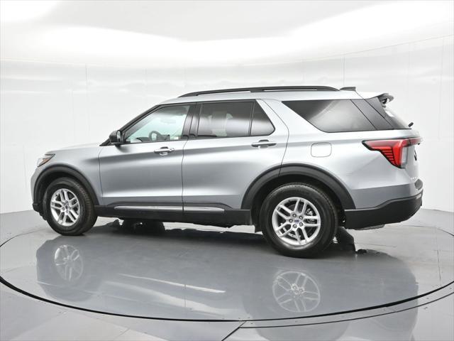 new 2025 Ford Explorer car, priced at $41,350