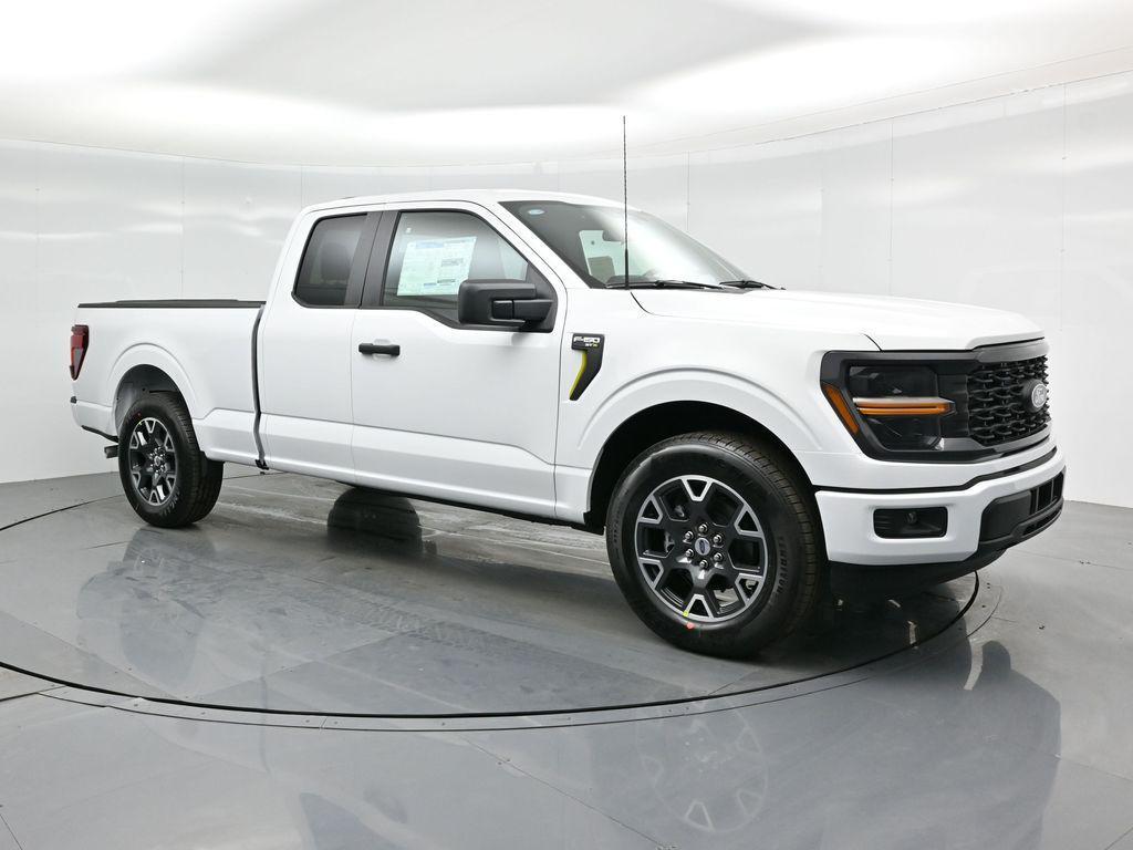 new 2025 Ford F-150 car, priced at $42,795