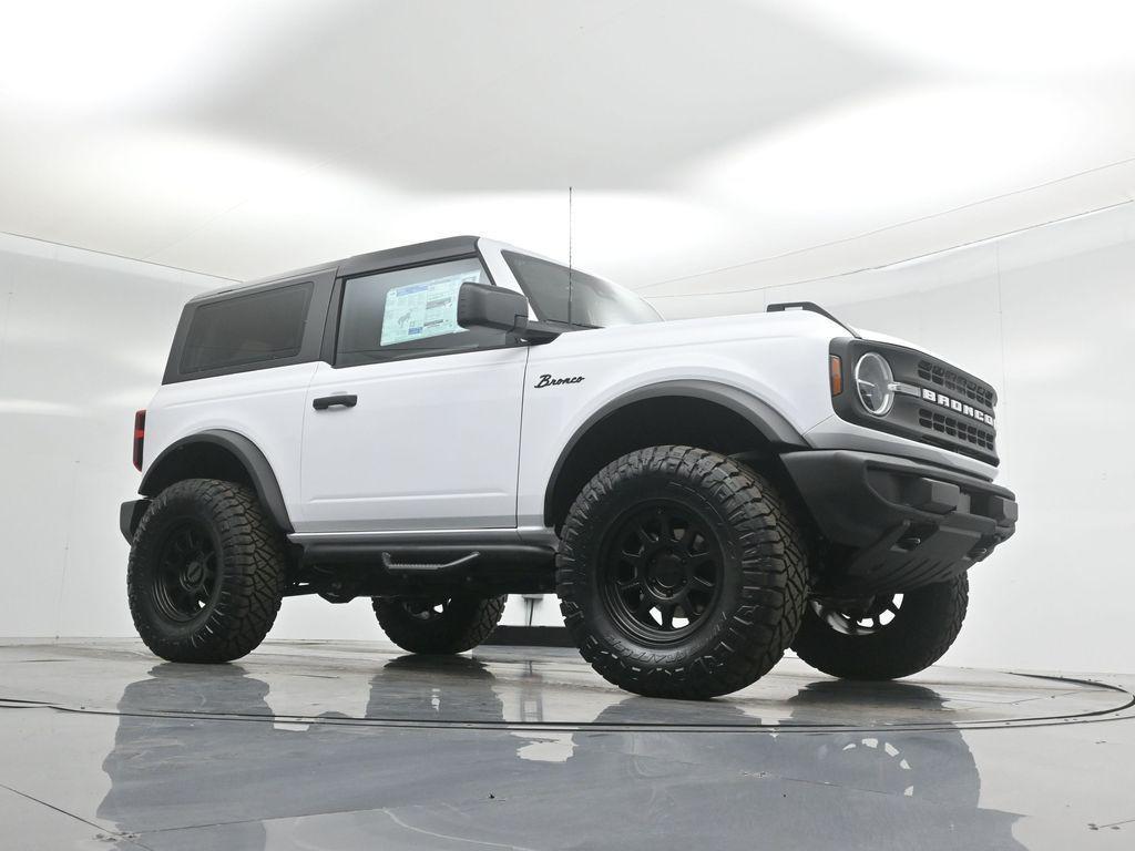 new 2025 Ford Bronco car, priced at $49,030