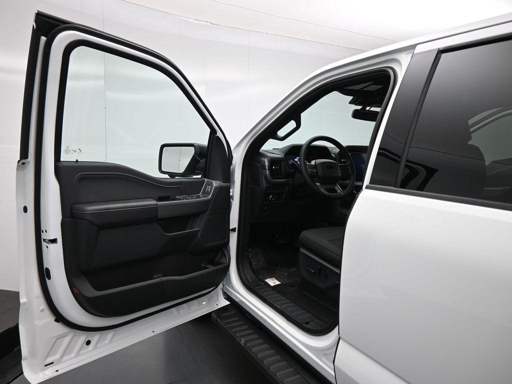 new 2025 Ford F-150 car, priced at $54,385
