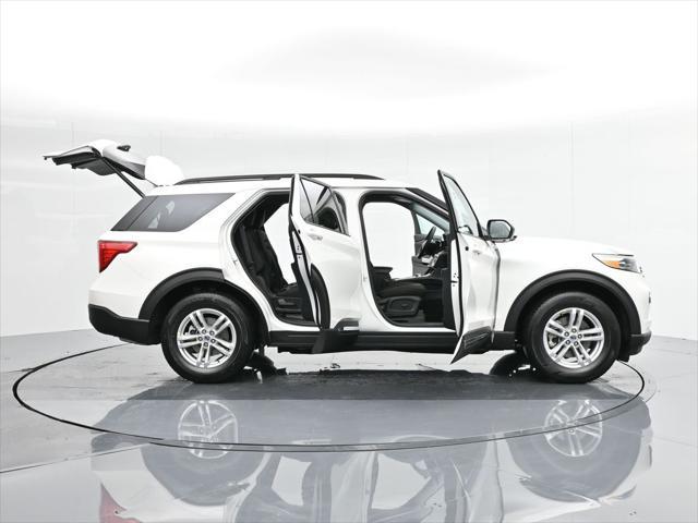 new 2024 Ford Explorer car, priced at $40,940