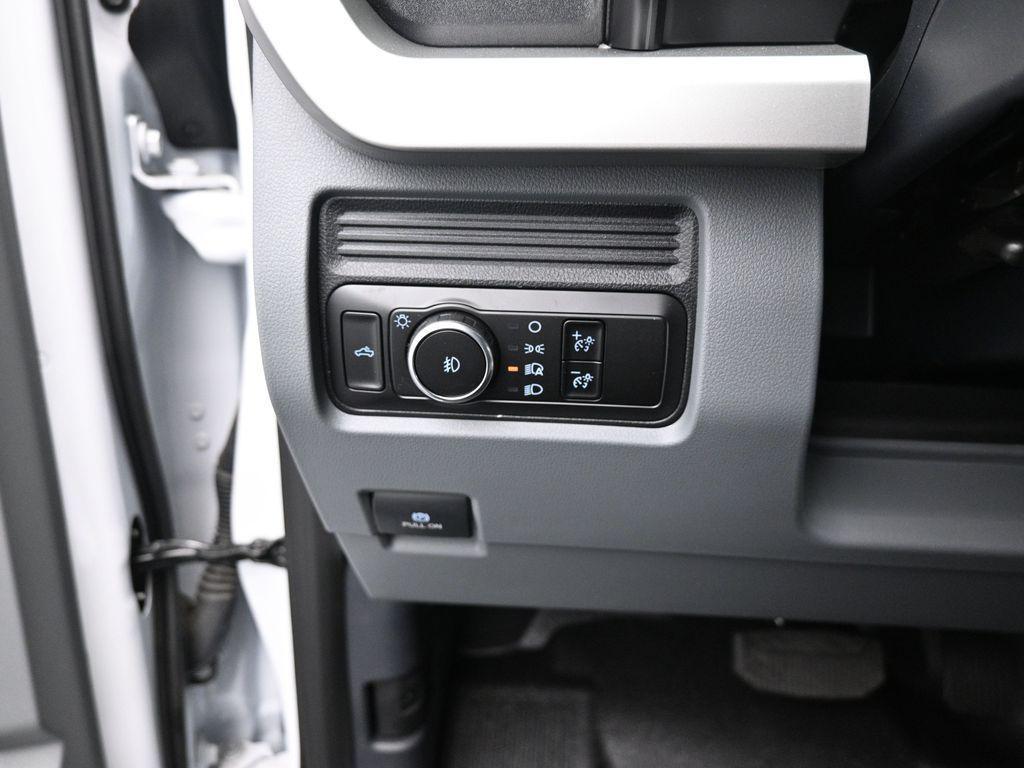 new 2024 Ford F-350 car, priced at $90,696