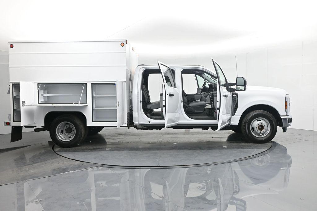 new 2024 Ford F-350 car, priced at $90,696