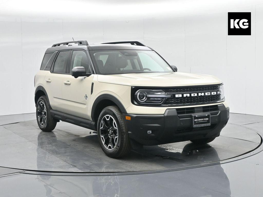new 2025 Ford Bronco Sport car, priced at $39,355