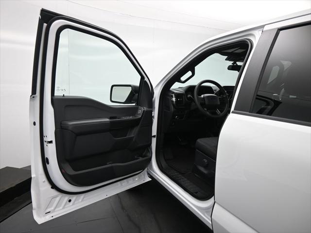 new 2025 Ford F-150 car, priced at $43,182