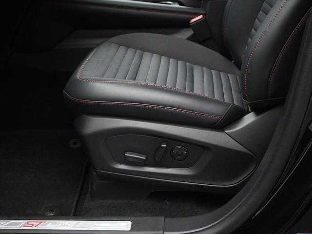 new 2025 Ford Explorer car, priced at $49,366