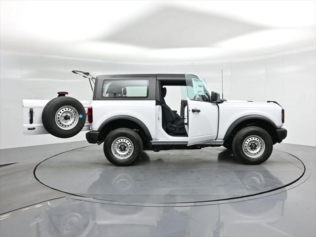new 2025 Ford Bronco car, priced at $40,385