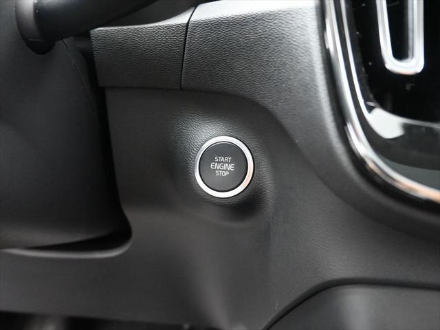 used 2025 Volvo XC40 car, priced at $37,000