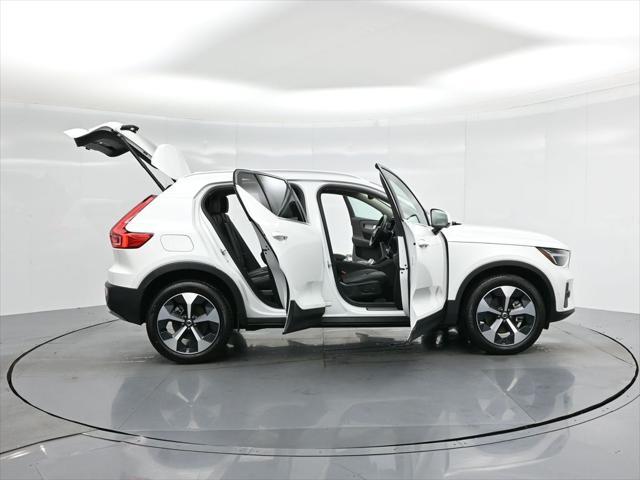 used 2025 Volvo XC40 car, priced at $37,000