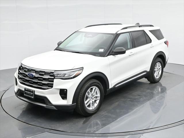 new 2025 Ford Explorer car, priced at $45,605