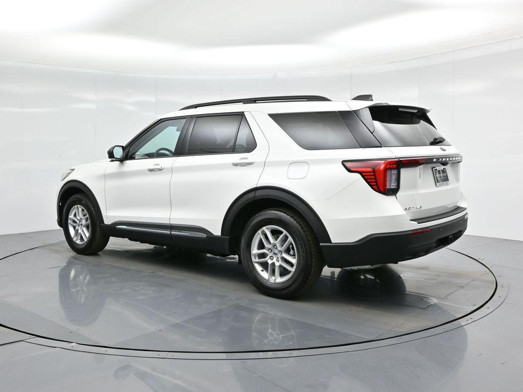 new 2025 Ford Explorer car, priced at $40,645