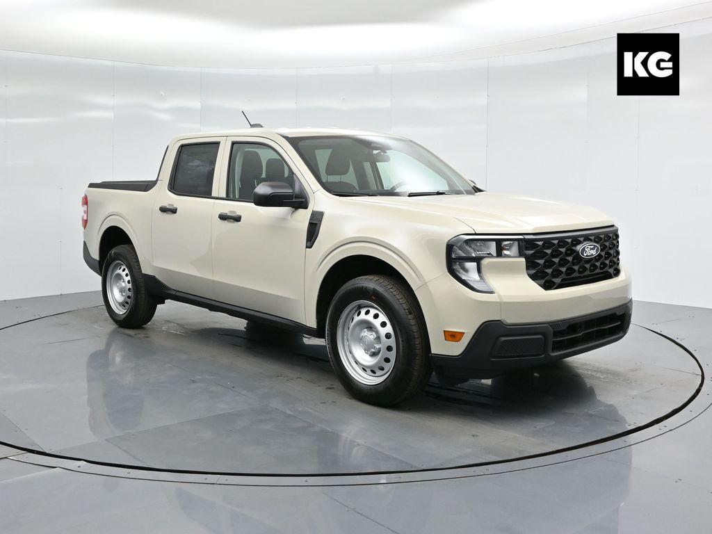 new 2025 Ford Maverick car, priced at $29,940