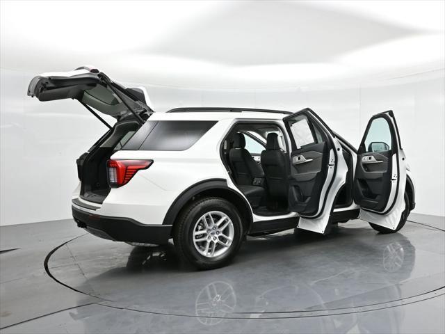 new 2025 Ford Explorer car, priced at $47,725