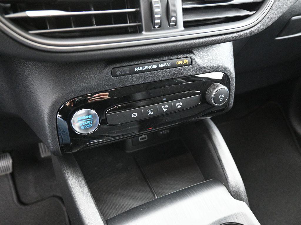 new 2025 Ford Escape PHEV car, priced at $32,030