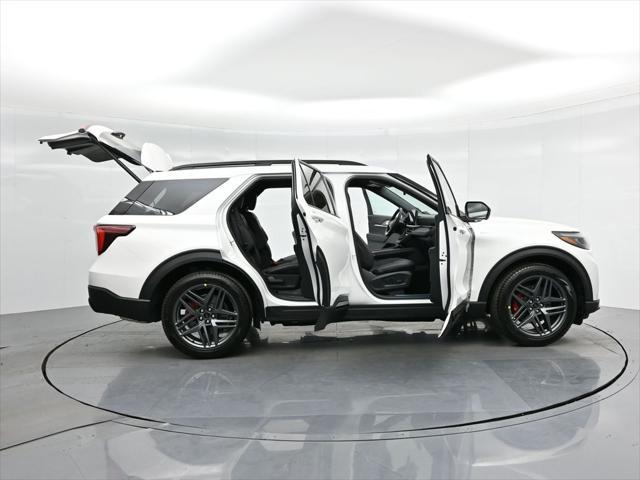 new 2025 Ford Explorer car, priced at $47,484