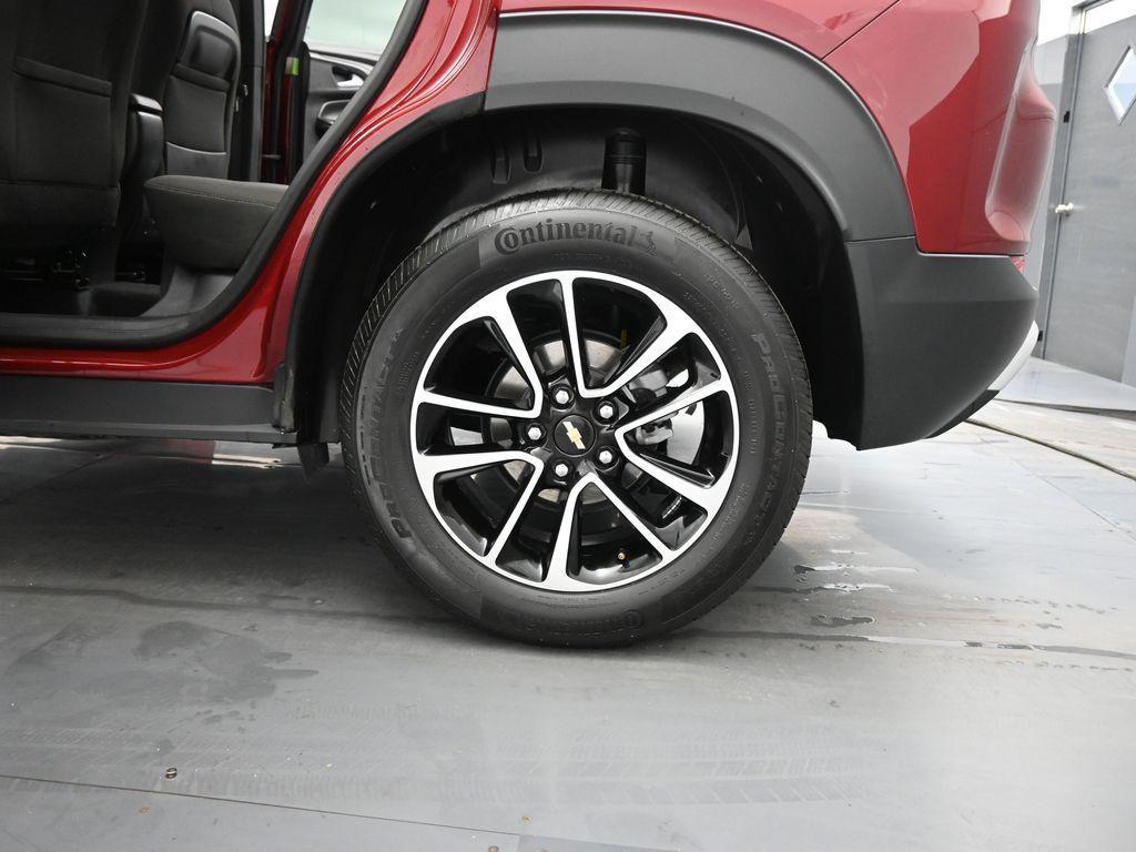 used 2025 Chevrolet TrailBlazer car, priced at $22,000