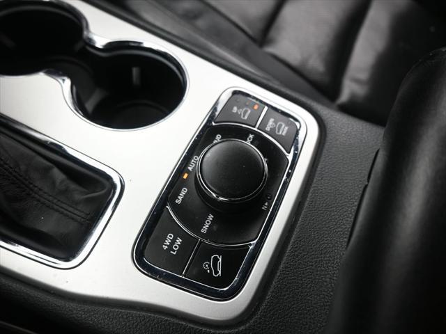 used 2016 Jeep Grand Cherokee car, priced at $14,891